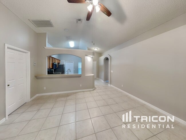 308 Heritage Estates Ln in DeLand, FL - Building Photo - Building Photo
