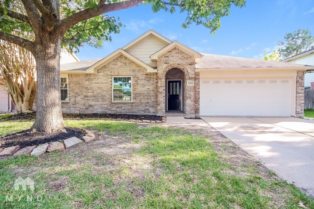 19806 Azalea Valley Dr in Katy, TX - Foto de edificio