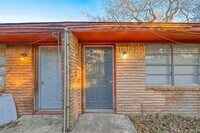 5220 Chapman St photo'