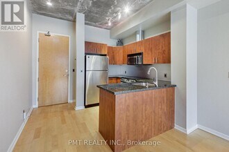 388 Richmond St W in Toronto, ON - Building Photo - Building Photo