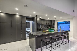 5785 Edna Ave in Las Vegas, NV - Building Photo - Building Photo