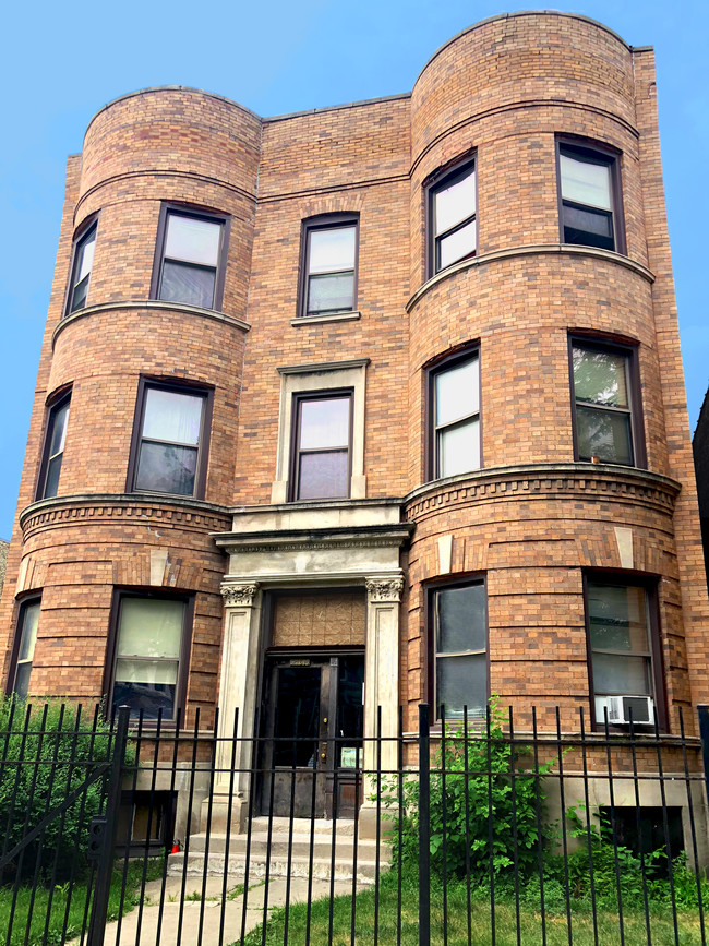 6214 S King Dr in Chicago, IL - Building Photo - Other