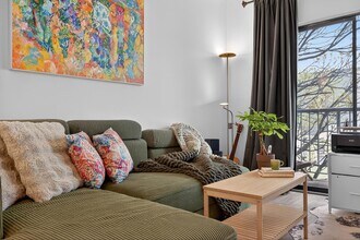 318 38th St in Union City, NJ - Building Photo - Building Photo