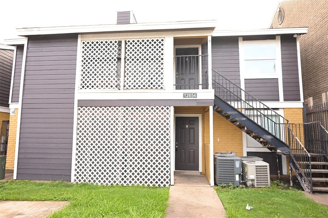 12654 Ashford Meadow Dr in Houston, TX - Foto de edificio