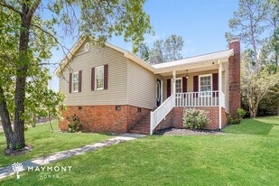 205 Branch Hill Dr in Elgin, SC - Building Photo