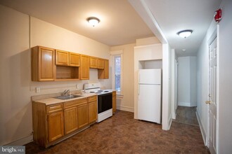 210 S 60th St in Philadelphia, PA - Building Photo - Building Photo
