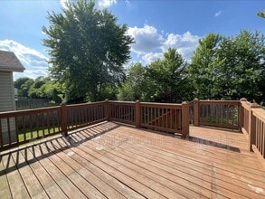 2746 Brookrun Dr in Belleville, IL - Building Photo - Building Photo