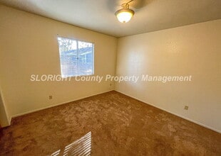 502 Florence St in Templeton, CA - Building Photo - Building Photo