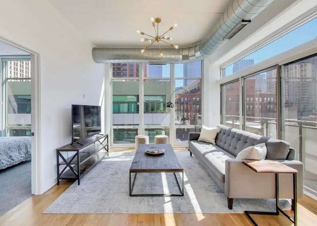 660 W Wayman St, Unit 705B in Chicago, IL - Building Photo - Building Photo