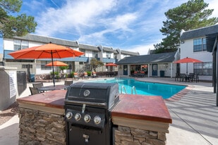 Pear Tree Apartments in El Paso, TX - Building Photo