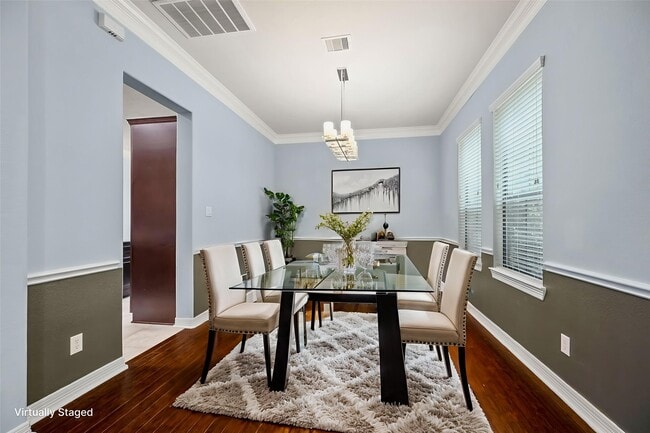 3019 Royal Oaks Grove