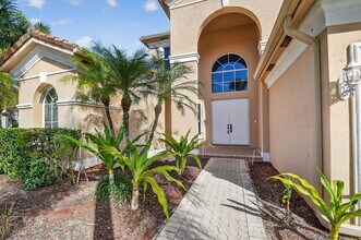 6068 Pond Bluff Ct in Wellington, FL - Building Photo - Building Photo