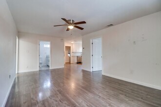 3080 Island Ave, Unit C in San Diego, CA - Building Photo - Building Photo