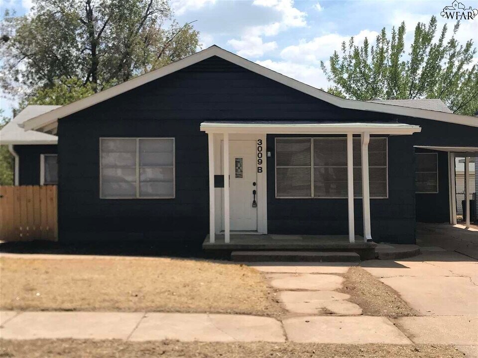 3009 AVENUE Q B Ave in Wichita Falls, TX - Building Photo