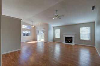 5149 W Celeste Ave in Fresno, CA - Building Photo - Building Photo