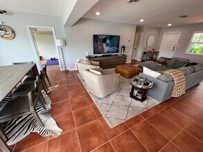 1653 Poinsettia Dr in Fort Lauderdale, FL - Building Photo - Building Photo