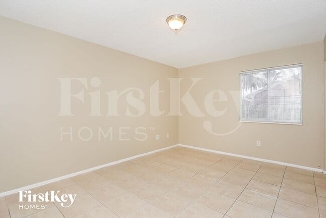 8666 SW 14th St in Pembroke Pines, FL - Building Photo - Building Photo