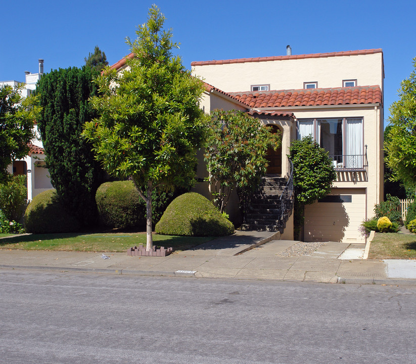 3025 21th Ave in San Francisco, CA - Building Photo