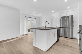 19132 Ash Grv St in Riverside, CA - Building Photo - Building Photo