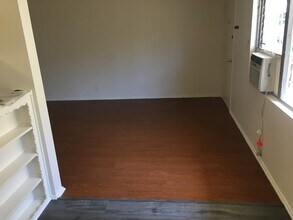 907 N Gardner St, Unit 2 in West Hollywood, CA - Building Photo - Building Photo