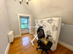 139 Hillside St, Unit A in Boston, MA - Building Photo - Building Photo