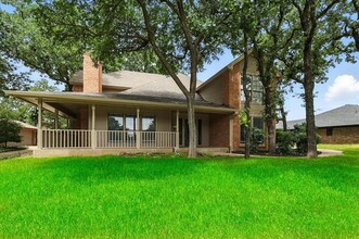 517 Indian Creek Dr in Trophy Club, TX - Building Photo - Building Photo
