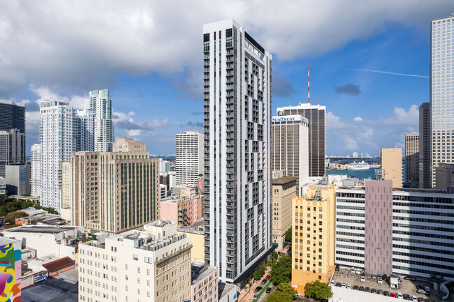 Centro in Miami, FL - Building Photo - Building Photo