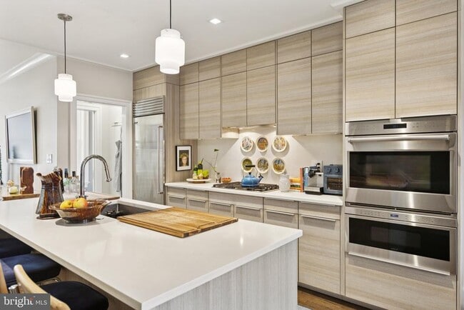 1724 34th St NW in Washington, DC - Building Photo - Building Photo