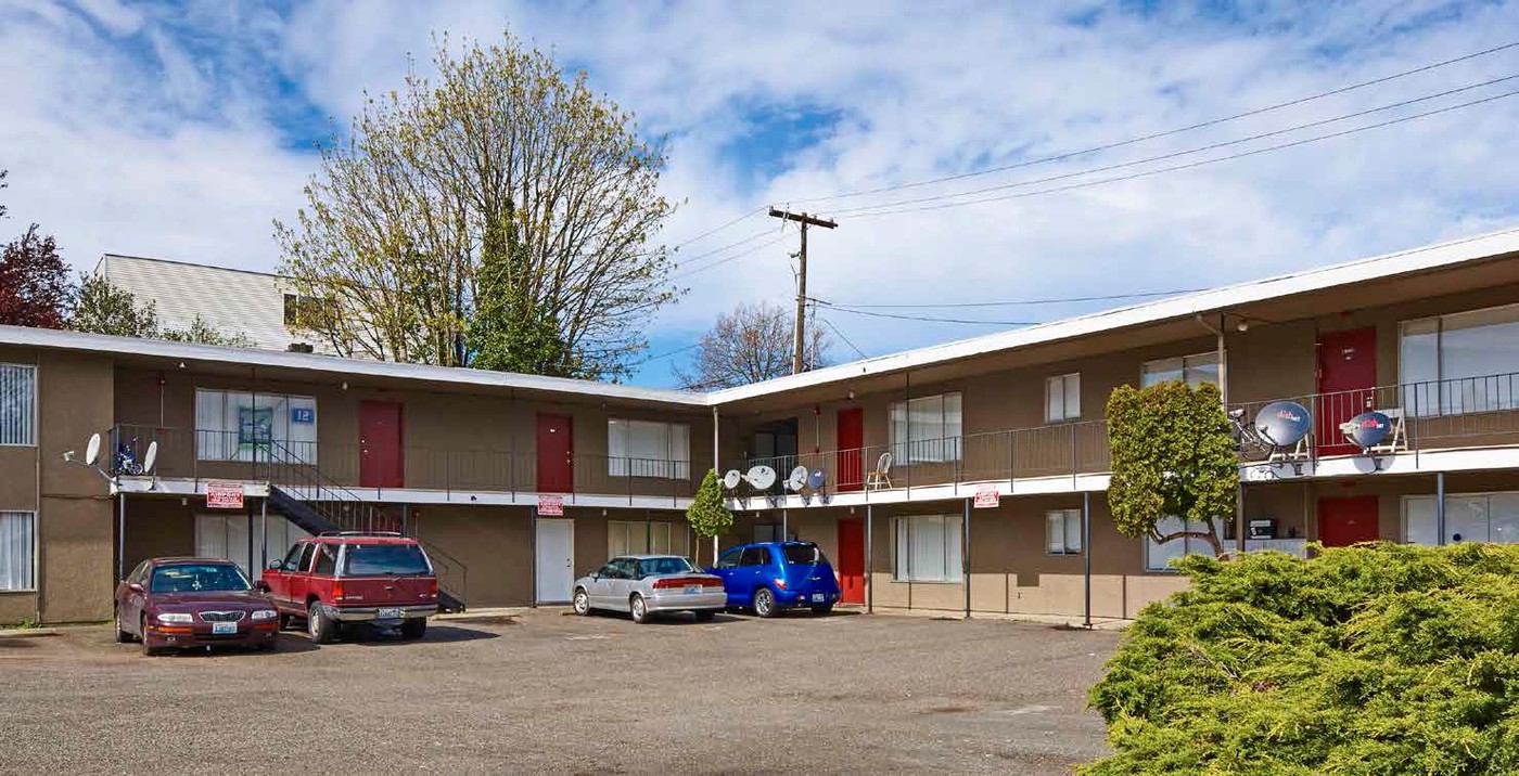 Laru in Burien, WA - Foto de edificio