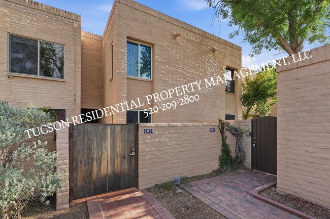 2824 E Sierra Vista Rd in Tucson, AZ - Building Photo - Building Photo