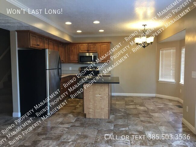 1718 N 1500 W, Unit 1 in Layton, UT - Building Photo - Building Photo
