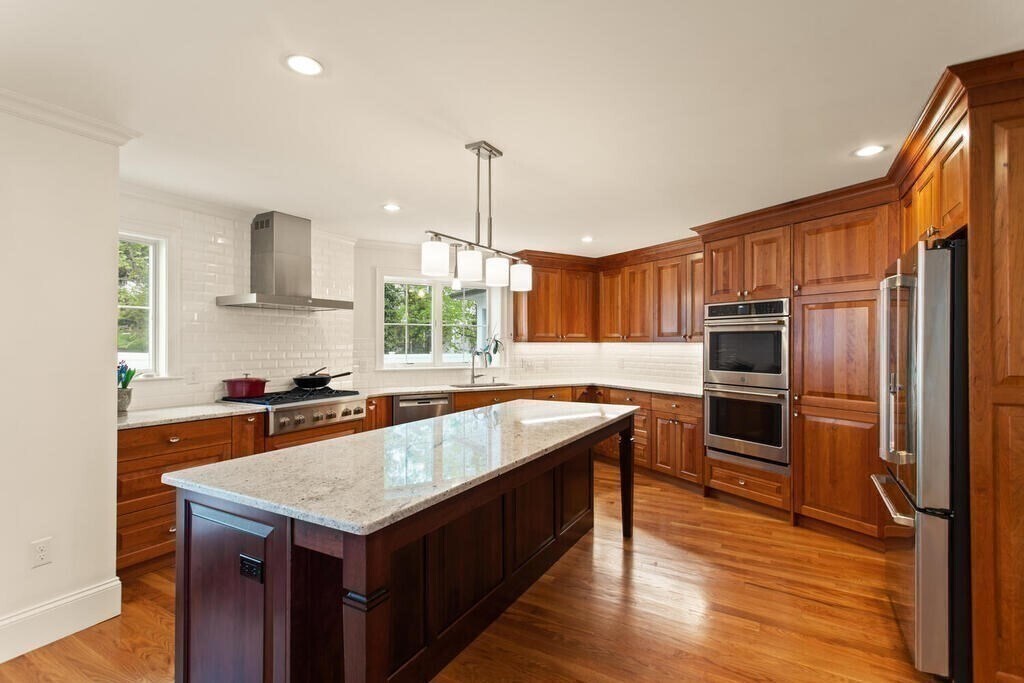150 Country Club Rd in Newton, MA - Building Photo