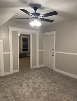 226 Cooke St, Unit 2 in Waterbury, CT - Building Photo