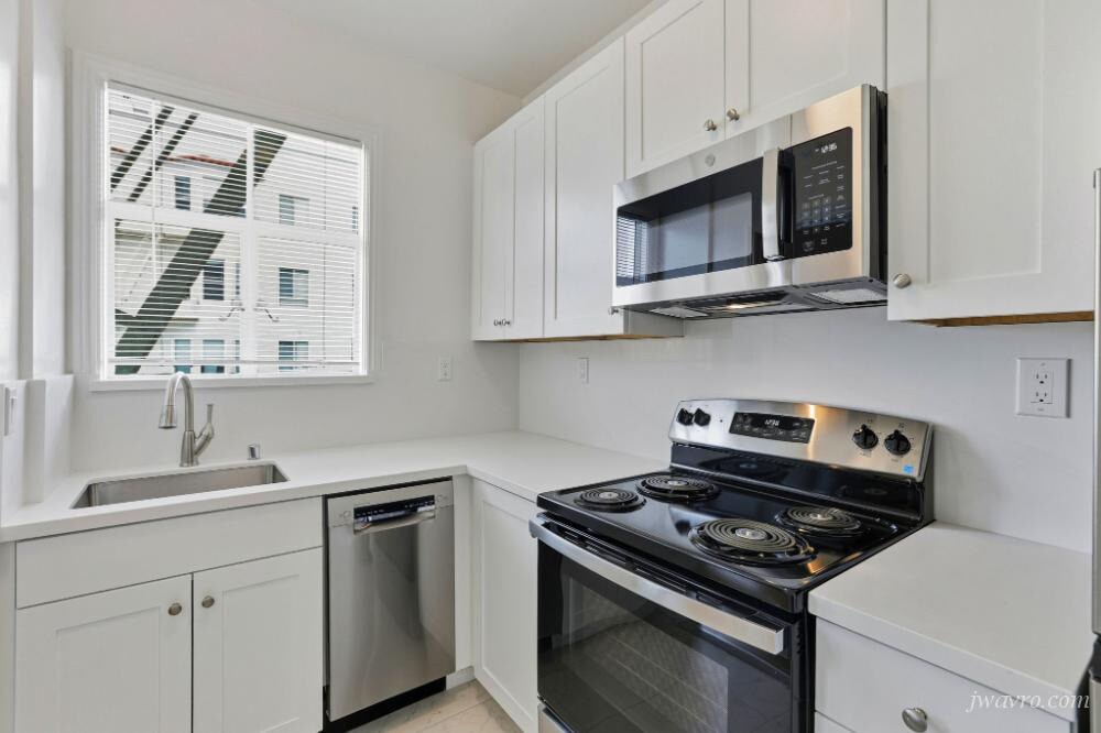 1695 North Point St in San Francisco, CA - Building Photo