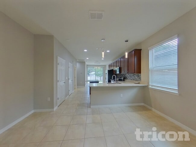 2743 Red Horse Dr in Kissimmee, FL - Foto de edificio - Building Photo