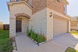 5610 Wolf Pack Dr in Pflugerville, TX - Building Photo - Building Photo
