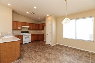 3620 W Avenida Del Mar in Tucson, AZ - Foto de edificio - Building Photo