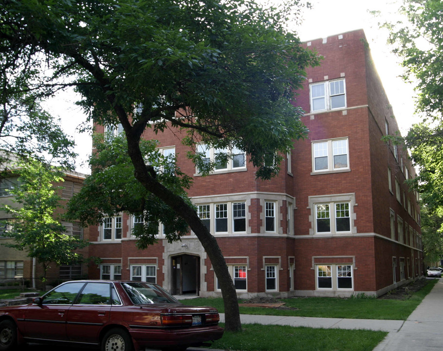 7341-7345 N Hoyne Ave in Chicago, IL - Building Photo