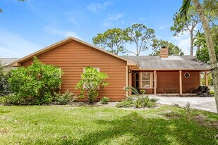 222 SW Starflower Ave in Port St. Lucie, FL - Building Photo