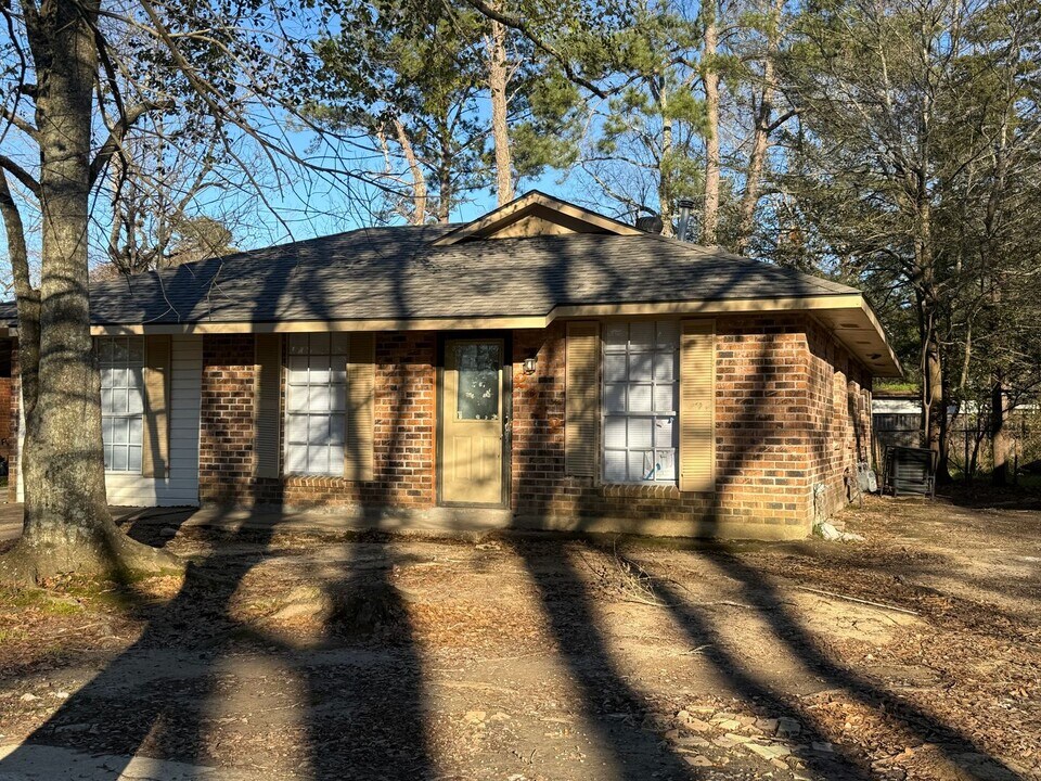 2742 Minden St in Baton Rouge, LA - Building Photo