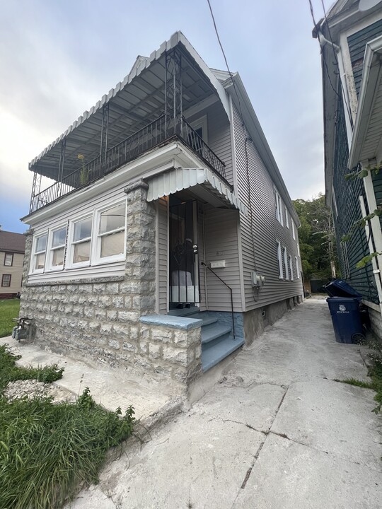 60 Sidney St, Unit 1st floor in Buffalo, NY - Building Photo