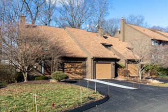 Currier Ridge Condominiums in Hamden, CT - Building Photo - Building Photo