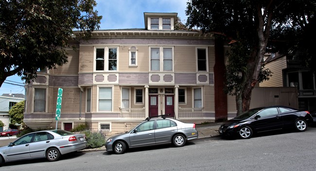 905 Diamond St in San Francisco, CA - Building Photo - Building Photo