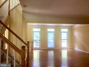 1311 Sundial Dr in Reston, VA - Building Photo - Building Photo