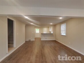 34 Fahnestock Rd in Malvern, PA - Building Photo - Building Photo