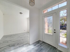 17614 Glenmark Dr in Houston, TX - Building Photo - Building Photo