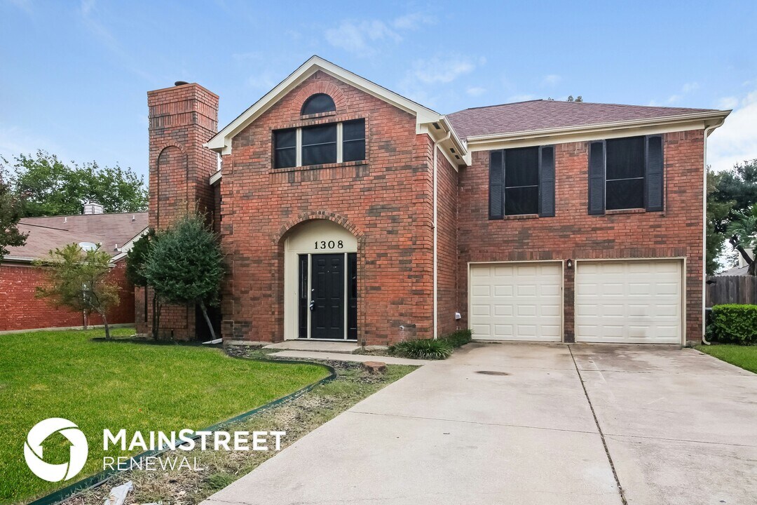 1308 Concord Dr in Mansfield, TX - Building Photo