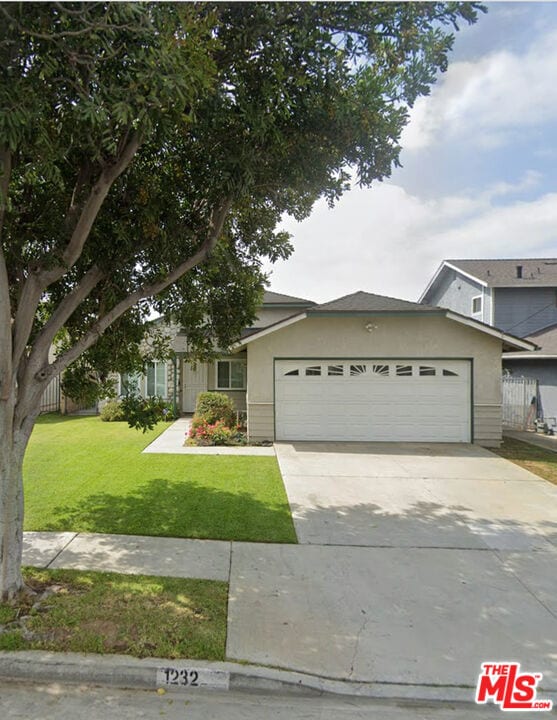 property at 1232 W 141st St