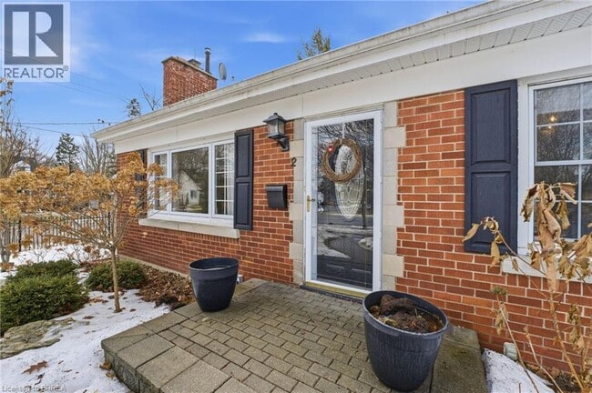 2 Hillier Crescent in Brantford, ON - Building Photo - Building Photo