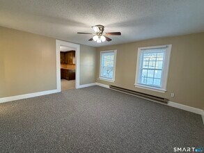 38 Twining St in Bristol, CT - Building Photo - Building Photo